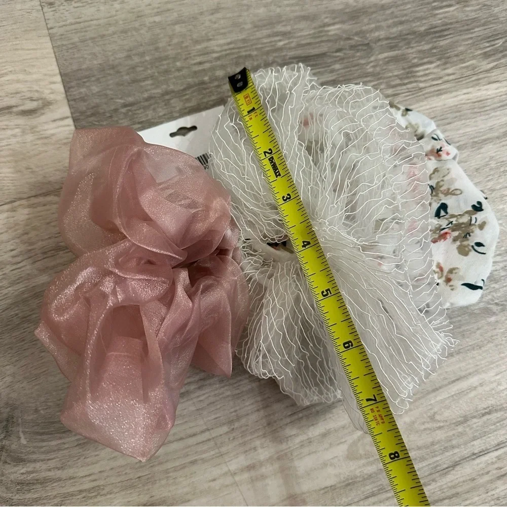 Elegant Pink White Floral Scrunchies Set of 3 Soft Hair Accessories